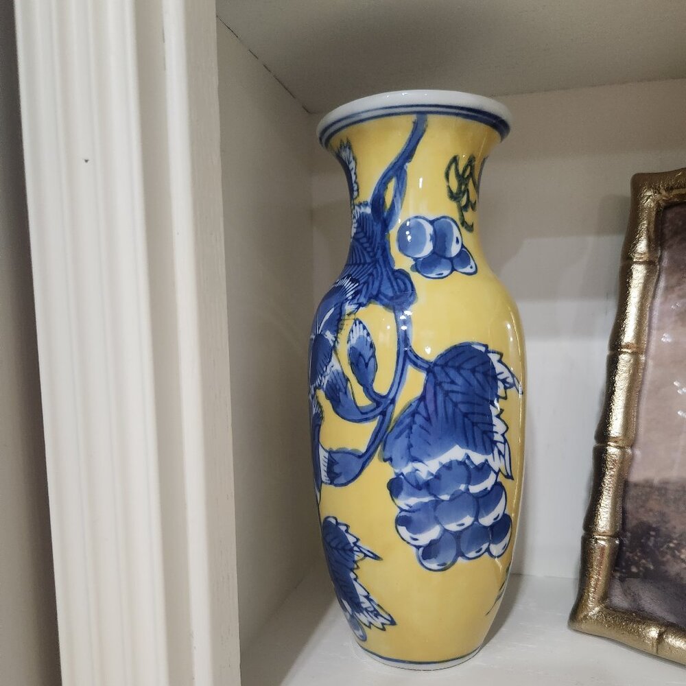 Vintage Porcelain Chinese Blue & Yellow Vase